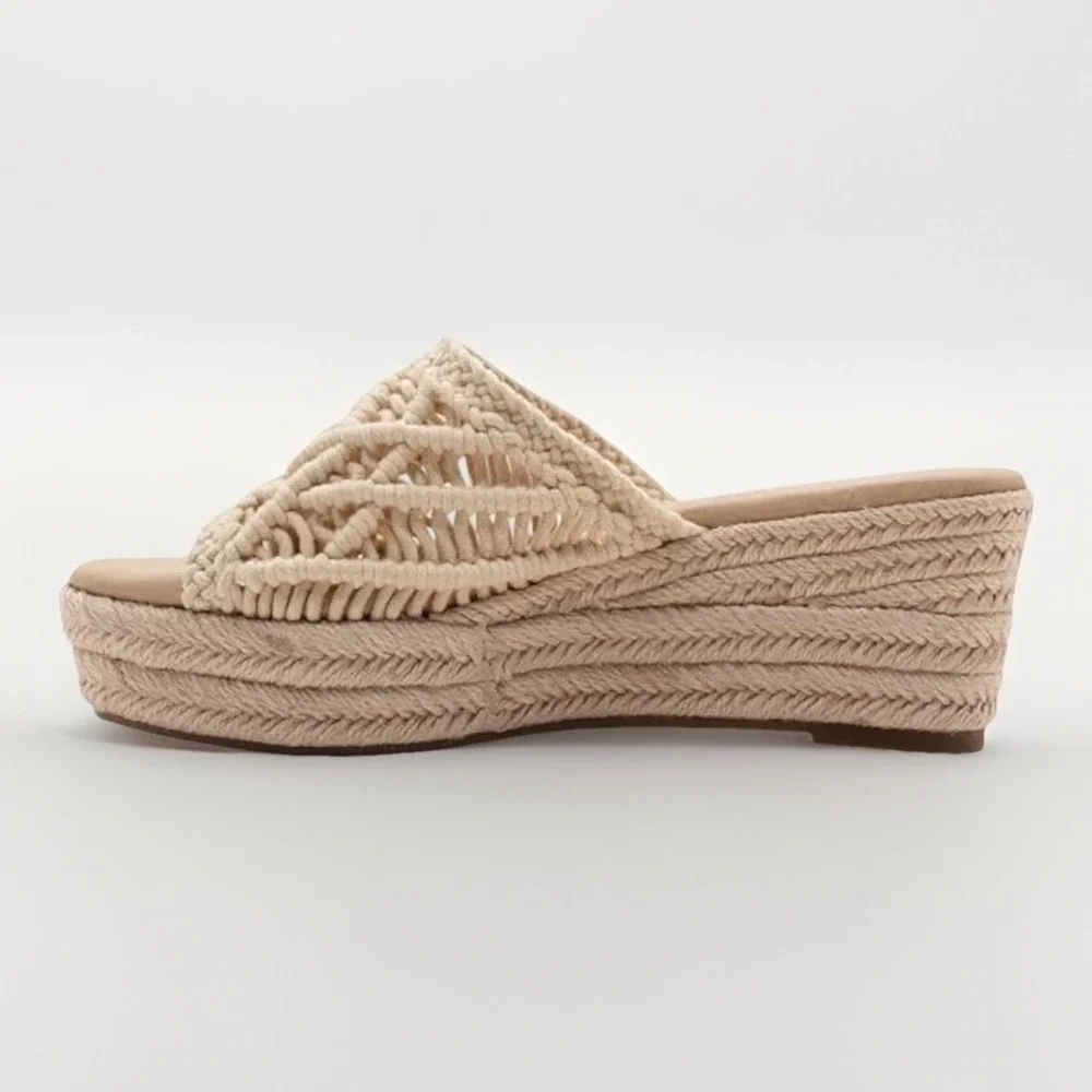 Sbicca Eureka Macrame Wedge Natural Beige Espadrille Size 9M Women Slide Sandals